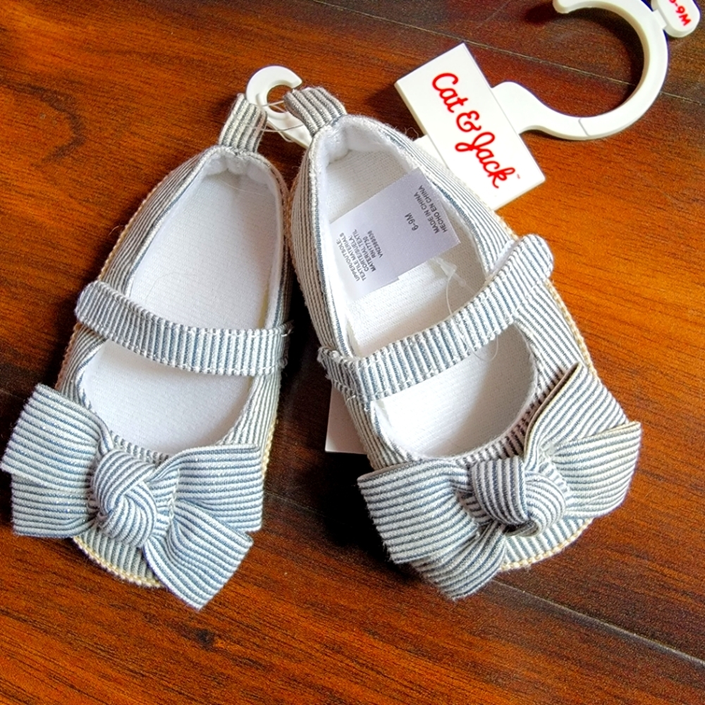 Cat and Jack Baby Sandals 6-9 Months